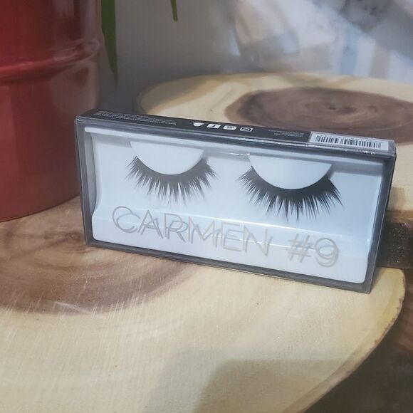 Huda Beauty Carmen False Lashes - Picture 6 of 9